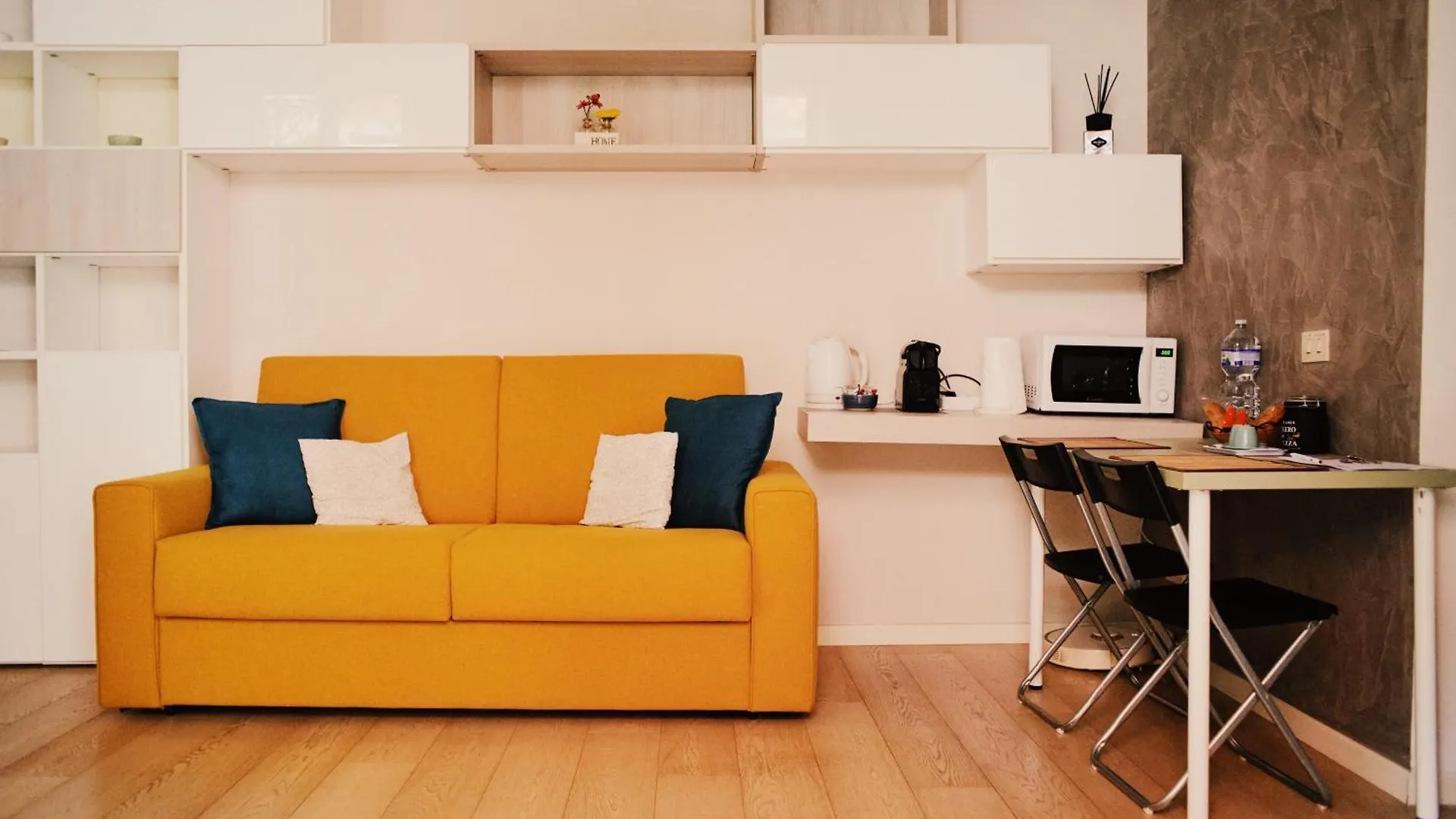 Gioire Apartments - Milano 0*,  Italia